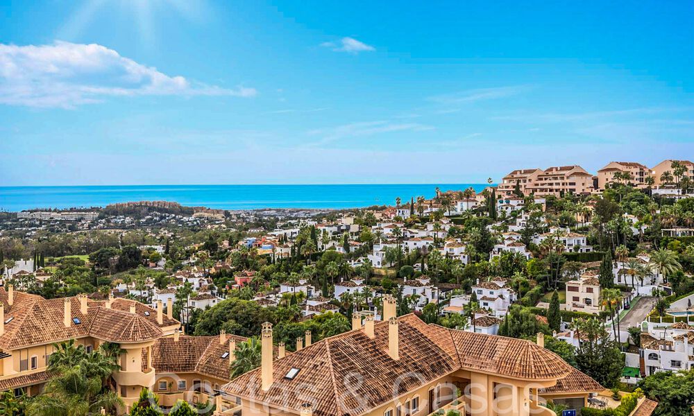 Precioso ático doble con vistas al mar en venta en un complejo de 5 estrellas en Nueva Andalucía, Marbella 66657