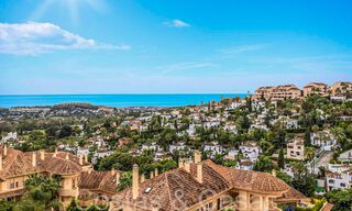 Precioso ático doble con vistas al mar en venta en un complejo de 5 estrellas en Nueva Andalucía, Marbella 66657 