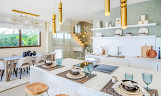 Nueva villa de lujo en primera línea de playa en venta en un exclusivo complejo, New Golden Mile, Marbella 69861 
