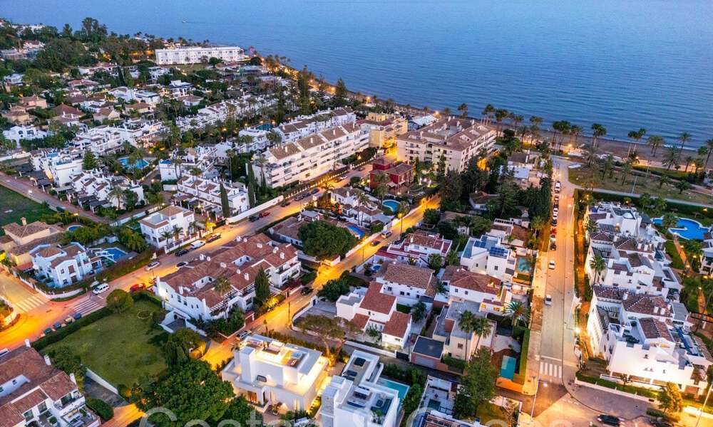 Moderna villa de nueva construcción en venta a poca distancia de la playa en San Pedro de Alcántara, Marbella 71266