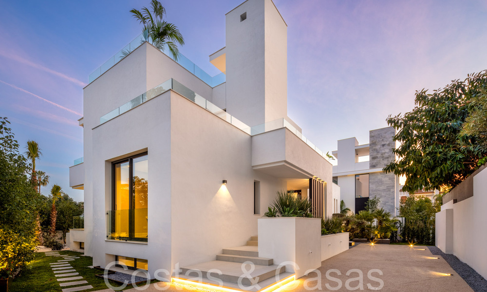 Moderna villa de nueva construcción en venta a poca distancia de la playa en San Pedro de Alcántara, Marbella 71271