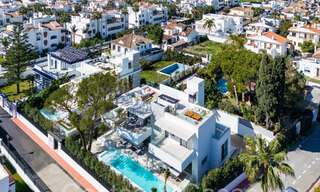 Moderna villa de nueva construcción en venta a poca distancia de la playa en San Pedro de Alcántara, Marbella 71272 