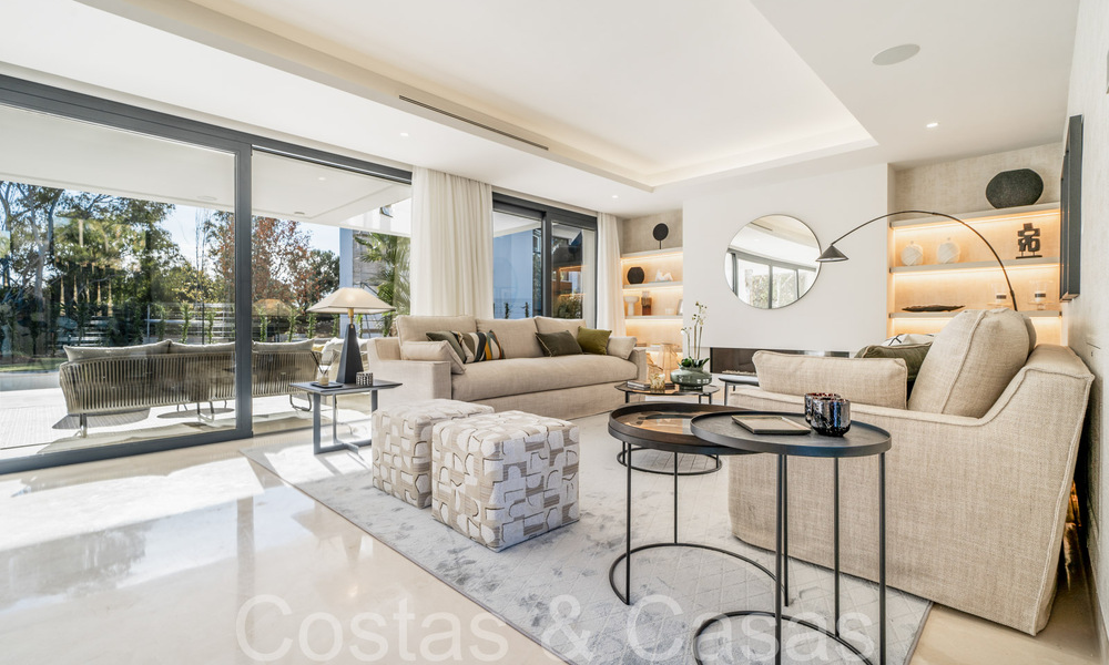 Villas de lujo contemporáneas en venta a poca distancia de un prominente club de golf, en la Nueva Milla de Oro entre Marbella y Estepona 69267