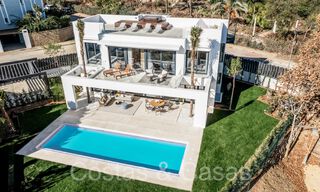 Villas de lujo contemporáneas en venta a poca distancia de un prominente club de golf, en la Nueva Milla de Oro entre Marbella y Estepona 69290 