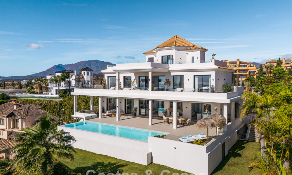 Exclusiva villa de diseño con vistas panorámicas al mar en venta en un resort de golf de cinco estrellas en Marbella - Benahavis 74767