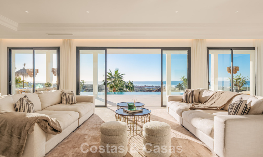 Exclusiva villa de diseño con vistas panorámicas al mar en venta en un resort de golf de cinco estrellas en Marbella - Benahavis 74771