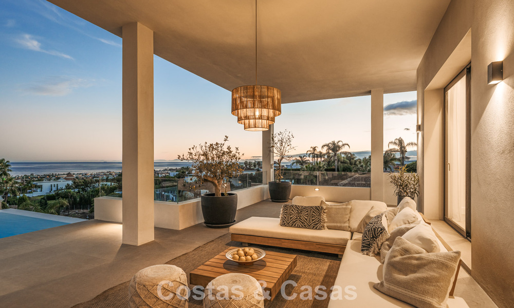 Exclusiva villa de diseño con vistas panorámicas al mar en venta en un resort de golf de cinco estrellas en Marbella - Benahavis 74806