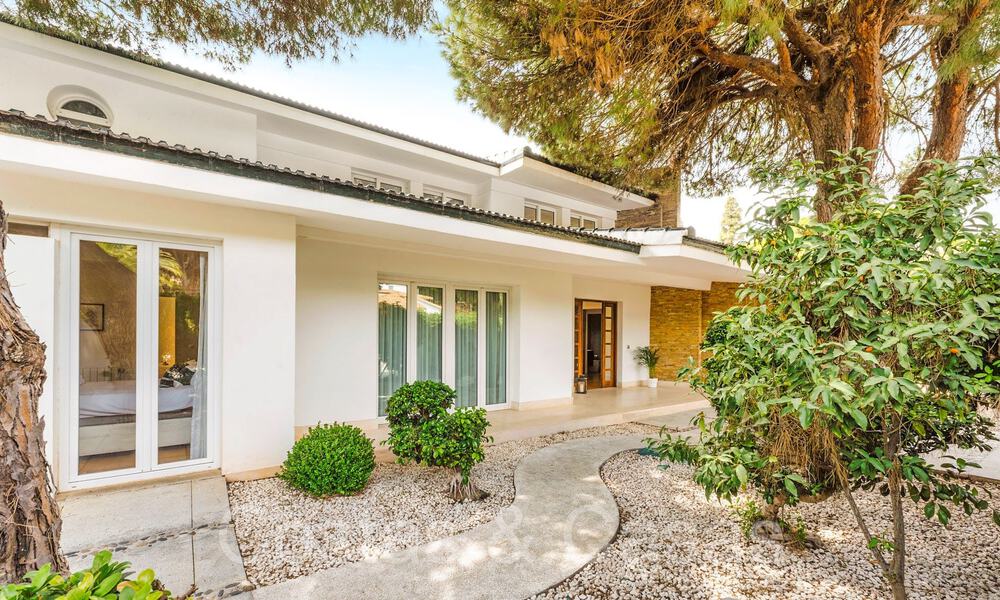 Espaciosa villa de lujo en venta con amplio jardín privado al este de Marbella centro 68880