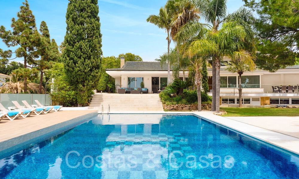 Espaciosa villa de lujo en venta con amplio jardín privado al este de Marbella centro 68885