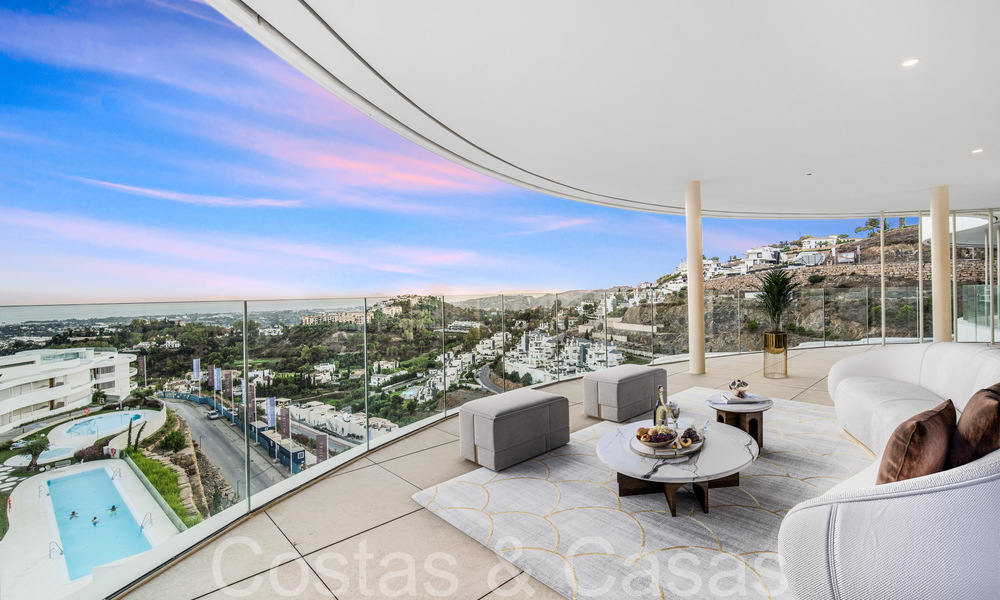 Prestigioso apartamento de lujo en venta con vistas panorámicas al mar, golf y montaña en Marbella - Benahavis 70582