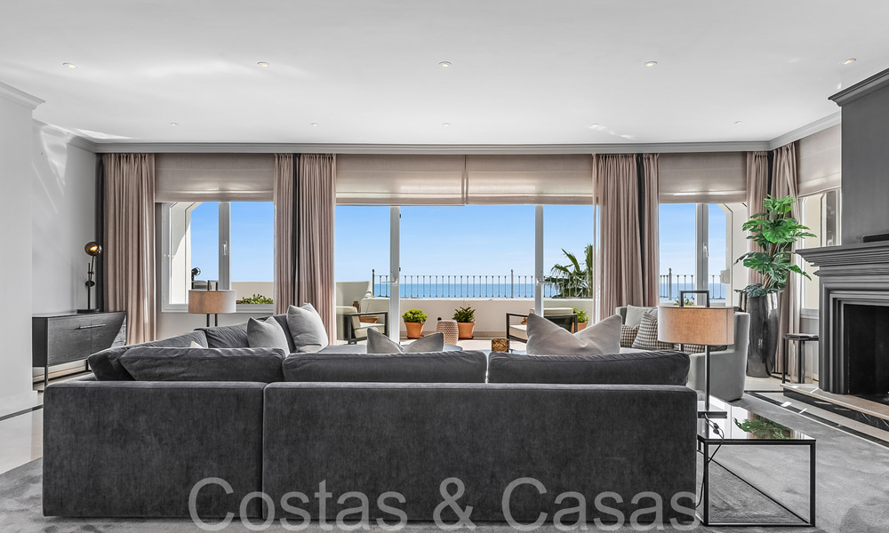 Ático en venta con vistas panorámicas al mar en las colinas de Marbella - Benahavis 67391