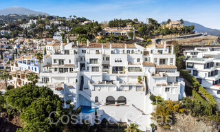 Ático en venta con vistas panorámicas al mar en las colinas de Marbella - Benahavis 67405 