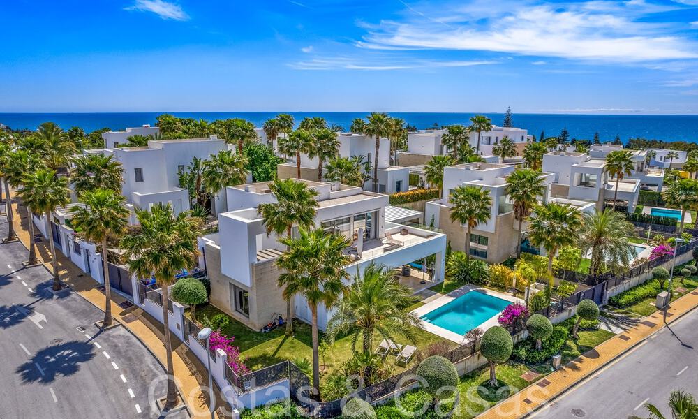 Villa de lujo modernista en venta en zona natural muy deseada al este de Marbella centro 68170