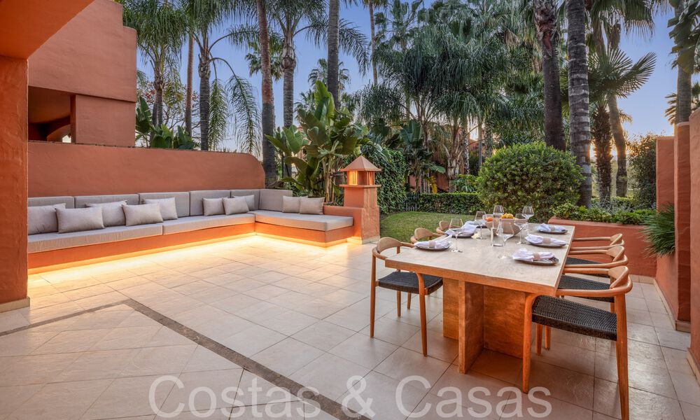 Impresionante casa adosada mediterránea en venta en una urbanización segura y de gran prestigio en la Milla de Oro de Marbella 67356