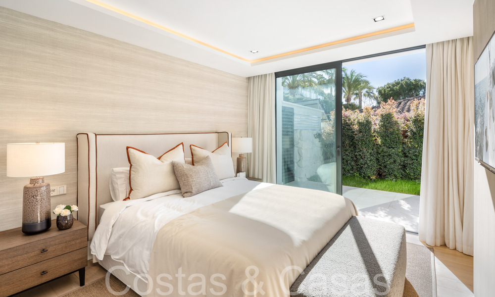 Sofisticada villa mediterránea de una sola planta en venta a pocos pasos del campo de golf Las Brisas en Nueva Andalucía, Marbella 67480