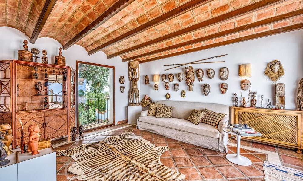 Gran finca andaluza en venta en una parcela elevada de 5 hectáreas en las colinas del este de Marbella 67601