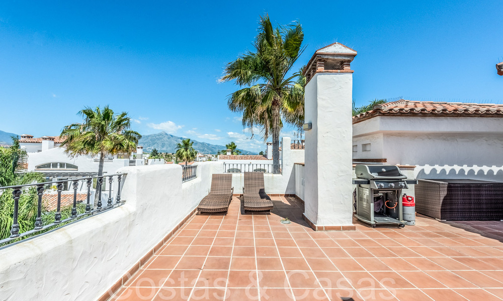 Ático a dos pasos de la playa en venta a poca distancia del centro en San Pedro, Marbella 67699