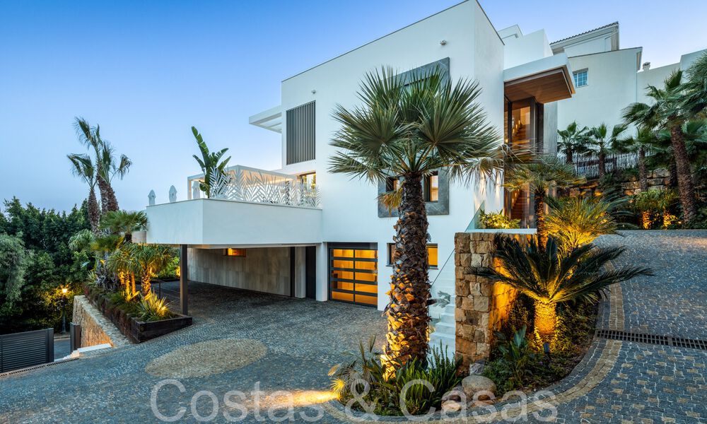 Lista para entrar a vivir, villa de lujo moderna con vistas despejadas al mar en venta, ubicada en La Quinta, Marbella - Benahavis 67776