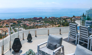 Lujoso y moderno ático dúplex con vistas panorámicas al mar en venta en Benalmádena, Costa del Sol 68021 