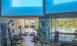 Lujoso y moderno ático dúplex con vistas panorámicas al mar en venta en Benalmádena, Costa del Sol 68024 