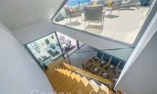 Lujoso y moderno ático dúplex con vistas panorámicas al mar en venta en Benalmádena, Costa del Sol 68027 