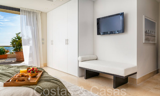 Lujoso apartamento en venta con vistas panorámicas al mar despejadas en Nueva Andalucía, Marbella 68093 
