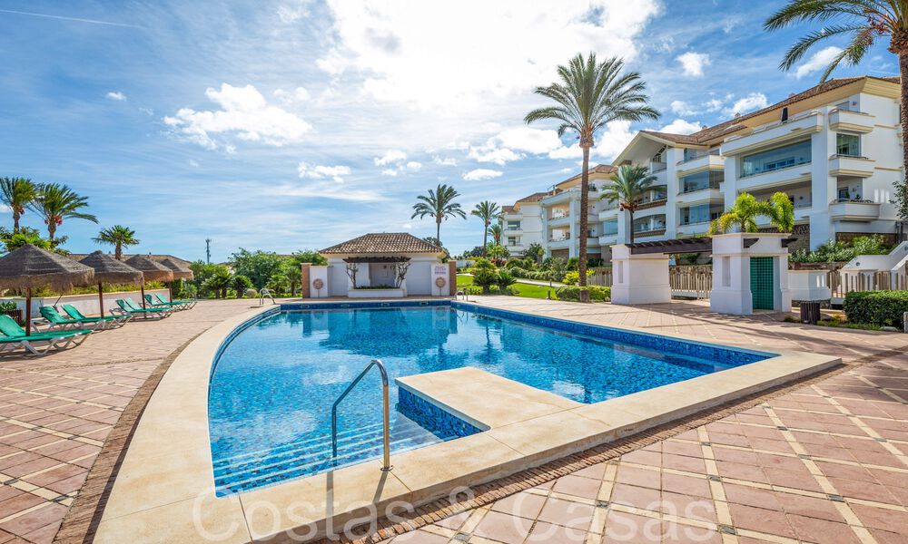 Elegante ático con preciosas vistas en venta en un exclusivo complejo de golf en Mijas, Costa del Sol 68264