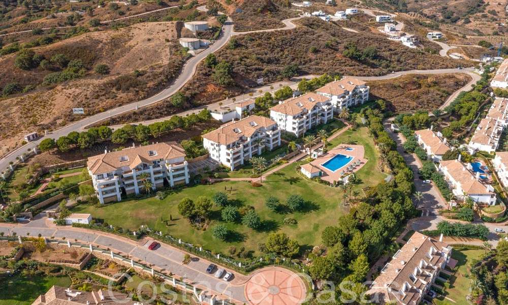 Elegante ático con preciosas vistas en venta en un exclusivo complejo de golf en Mijas, Costa del Sol 68268