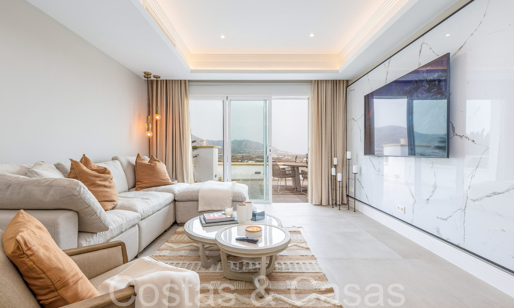 Elegante ático con preciosas vistas en venta en un exclusivo complejo de golf en Mijas, Costa del Sol 68278