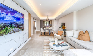 Elegante ático con preciosas vistas en venta en un exclusivo complejo de golf en Mijas, Costa del Sol 68279 