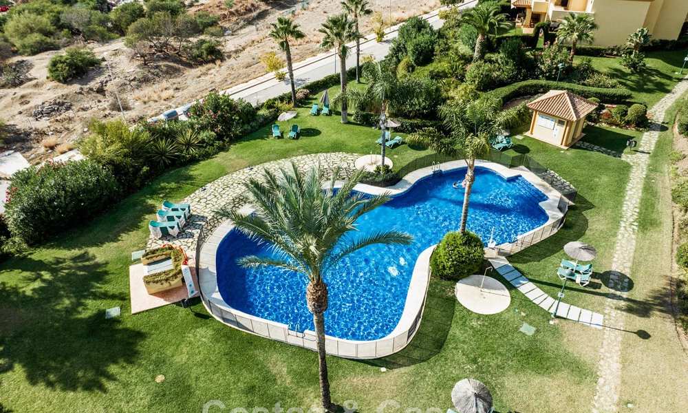 Apartamento de lujo en venta a poca distancia de Puerto Banús y la playa en Nueva Andalucía, Marbella 67869