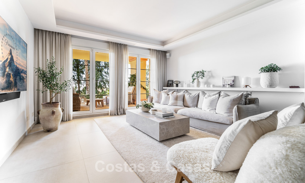 Apartamento de lujo en venta a poca distancia de Puerto Banús y la playa en Nueva Andalucía, Marbella 67873