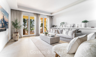 Apartamento de lujo en venta a poca distancia de Puerto Banús y la playa en Nueva Andalucía, Marbella 67873 