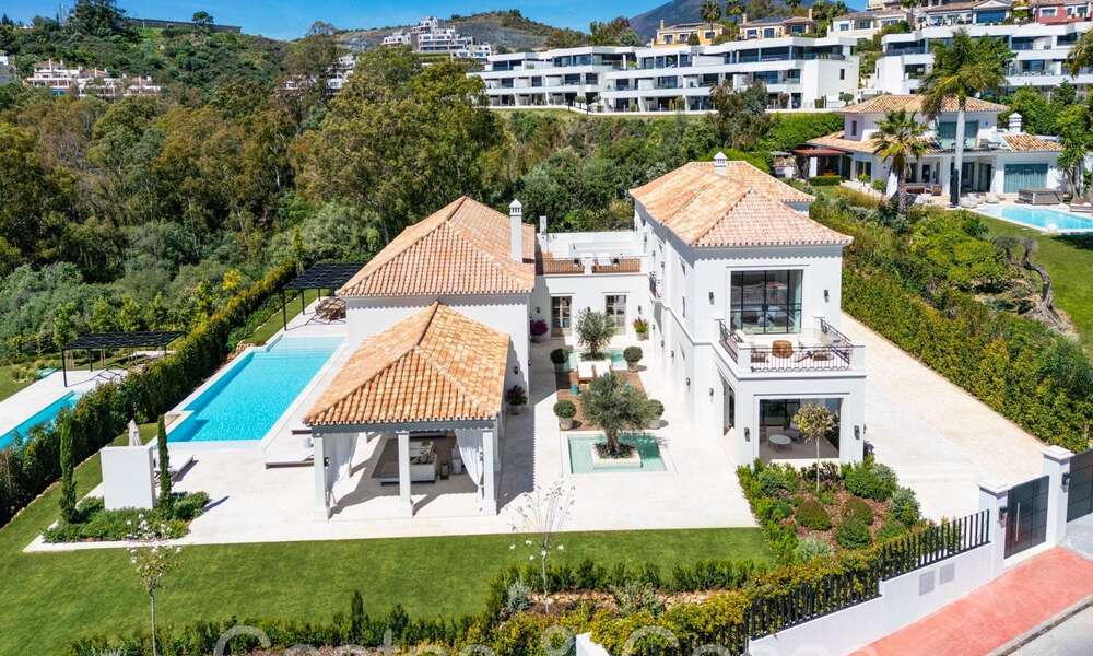 Villa de lujo lista para entrar a vivir con diseño mediterráneo contemporáneo en venta en una prestigiosa zona de golf en Nueva Andalucía, Marbella 68383