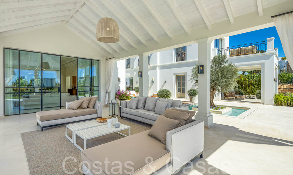 Villa de lujo lista para entrar a vivir con diseño mediterráneo contemporáneo en venta en una prestigiosa zona de golf en Nueva Andalucía, Marbella 68403