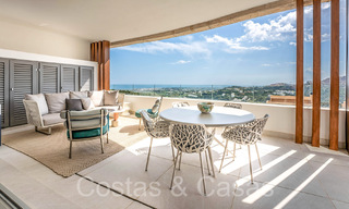 Listo para entrar a vivir, prestigioso apartamento con vistas panorámicas al mar en venta en Marbella - Benahavis 68600 