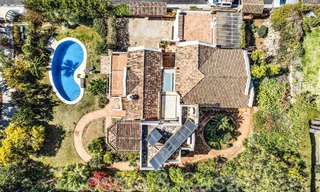 Lista para entrar a vivir, villa de lujo andaluza en venta, en la prestigiosa Cascada de Camojan en Marbella 68239 