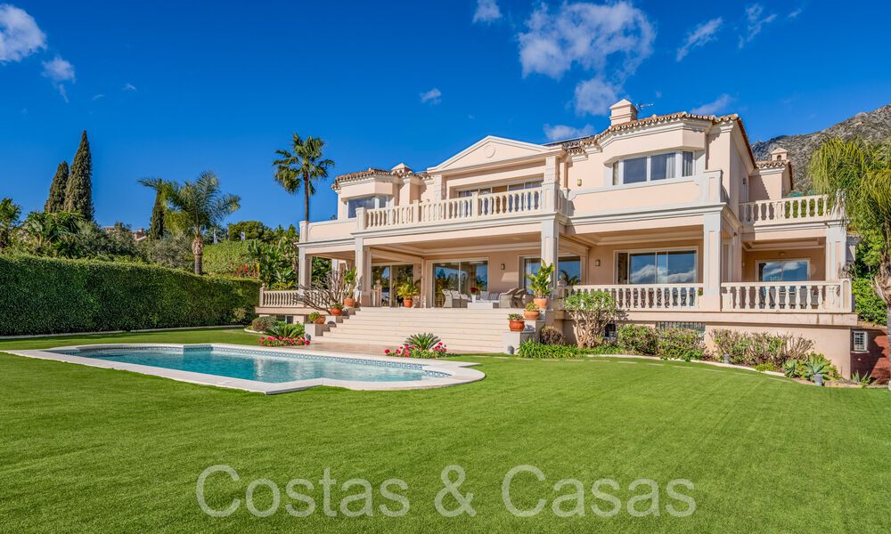 Clásica villa mediterránea con impresionantes vistas al mar en venta en Cascada de Camojan en Marbella 68500