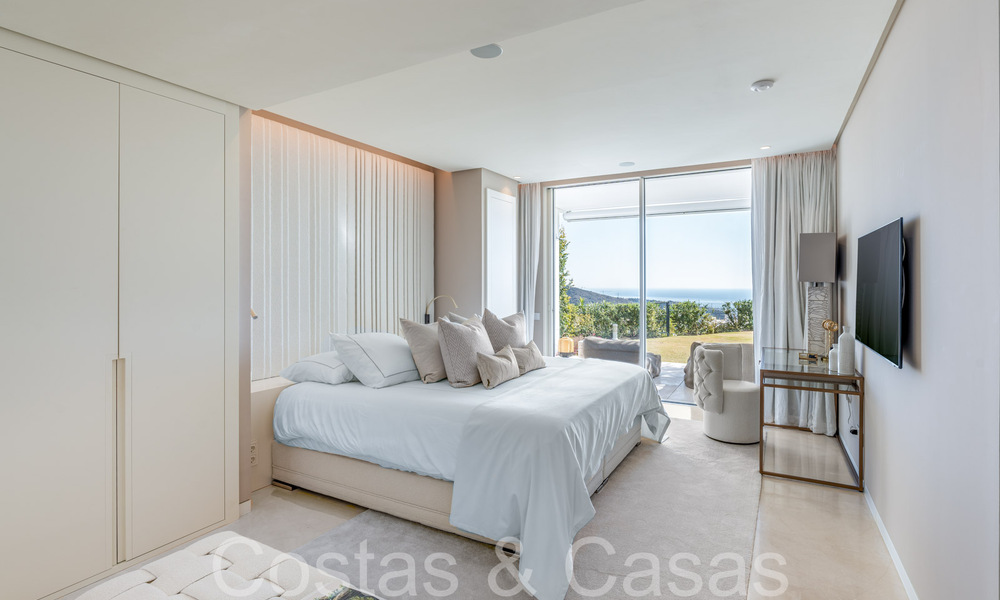 Listo para entrar a vivir! Apartamento contemporáneo con jardín y preciosas vistas al mar en venta, a poca distancia en coche del centro de Marbella 68654