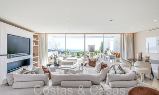 Listo para entrar a vivir! Apartamento contemporáneo con jardín y preciosas vistas al mar en venta, a poca distancia en coche del centro de Marbella 68661 