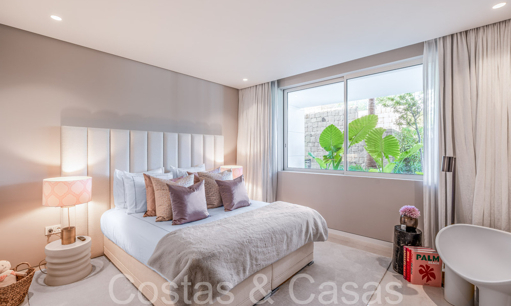 Listo para entrar a vivir! Apartamento contemporáneo con jardín y preciosas vistas al mar en venta, a poca distancia en coche del centro de Marbella 68665