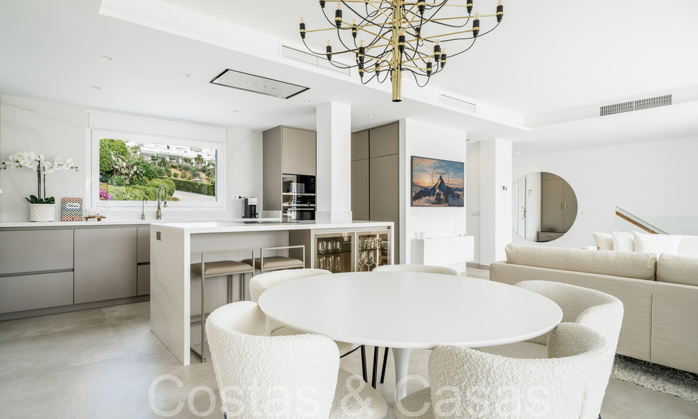 Magnífica casa adosada en venta en el querido enclave de golf de Aloha Golf, Nueva Andalucía, Marbella 68697