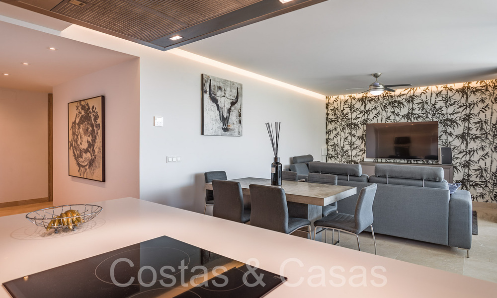 Listo para entrar a vivir, moderno apartamento en venta con vistas panorámicas en el exclusivo Benahavis - Marbella 68524