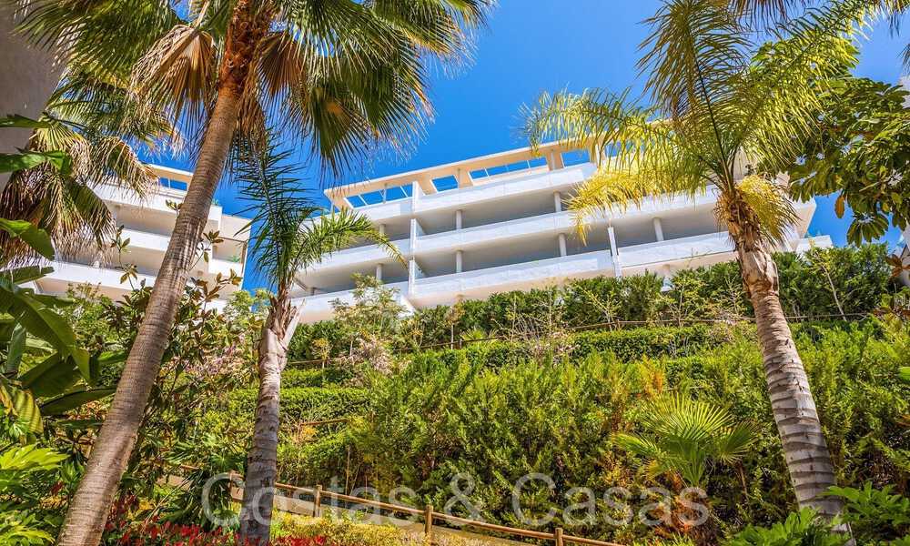 Listo para entrar a vivir, moderno apartamento en venta con vistas panorámicas en el exclusivo Benahavis - Marbella 68540