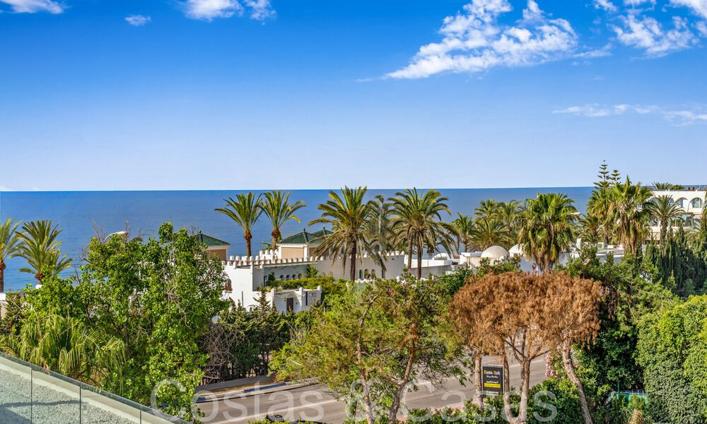 Casa de diseño de última generación en venta en un complejo innovador en la Milla de Oro de Marbella, a un paso de la playa 69026