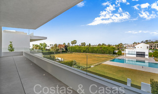 Casa de diseño de última generación en venta en un complejo innovador en la Milla de Oro de Marbella, a un paso de la playa 69030 