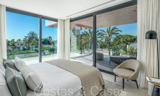 Villa contemporánea de lujo en venta a un paso de la playa en el este de Marbella 69051 