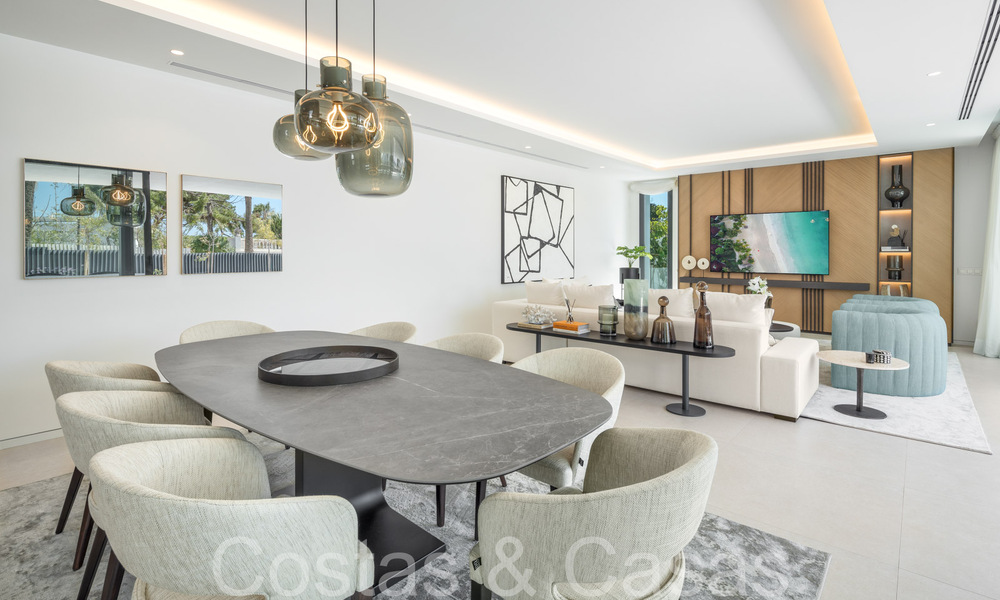 Villa contemporánea de lujo en venta a un paso de la playa en el este de Marbella 69059