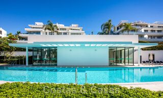 Apartamento de diseño moderno, listo para entrar a vivir, en venta cerca del campo de golf en el triángulo dorado de Marbella - Benahavis - Estepona 68842 