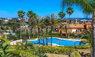 Ático de lujo listo para entrar a vivir con magníficas vistas al campo de golf y al mar Mediterráneo en venta en Benahavis - Marbella 69623 